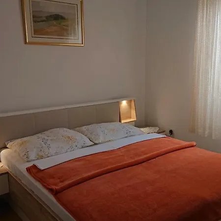 Apartman Ivanka Apartment