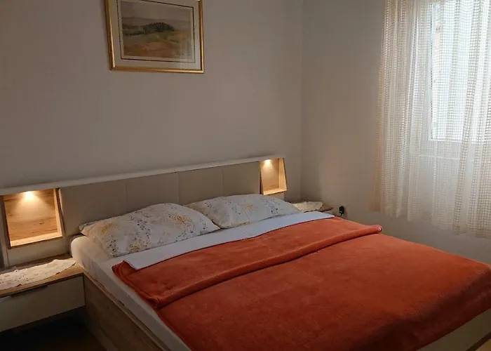 Apartman Ivanka Apartment